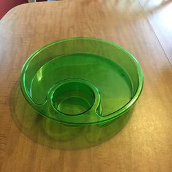 Chip and dip tray pampered chef
