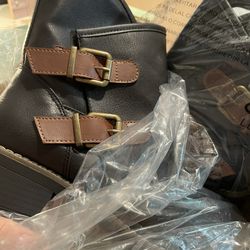 GlobalWin Women’s Boots 