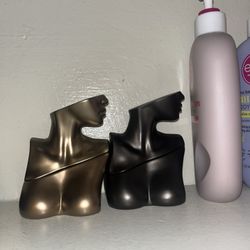 Eilish No.1 And Eilish No.2