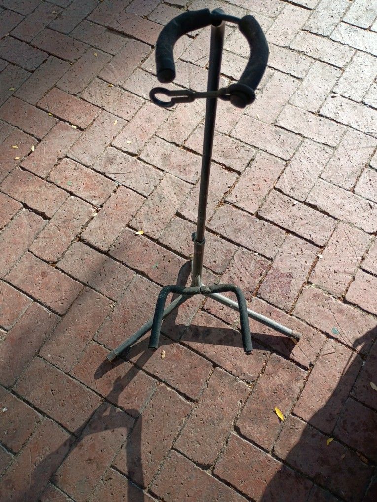 Guitar Stand