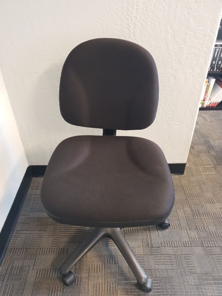 Standard Black Office Chairs