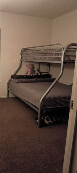 Bunk bed