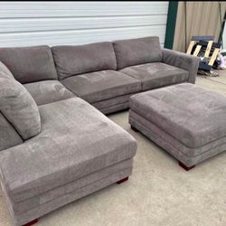 sectional Couch With Ottoman 
