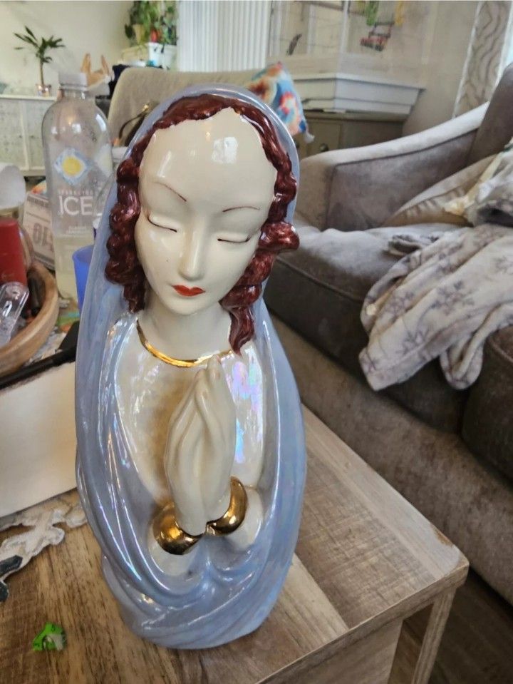 Madonna Virgin Mary Figurine Praying Vintage Handpainted Ceramic 10" Religious