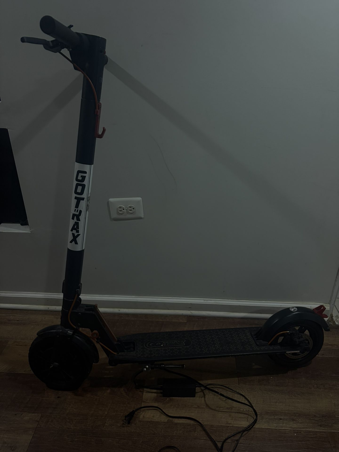 GoTrax Electric Scooter