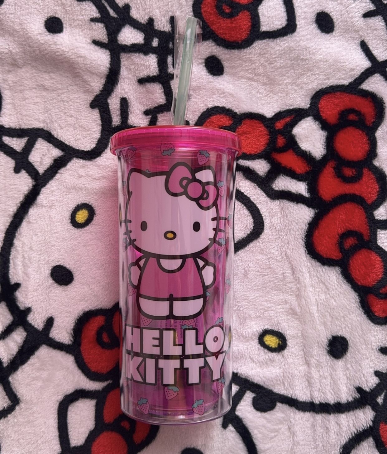 Hello Kitty Strawberry Cup
