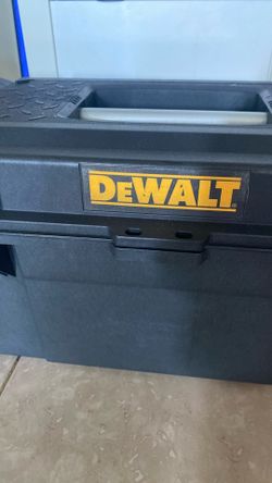 DeWalt tool box rolling 28"
