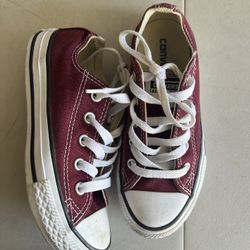 Converse Sz 12 Girl