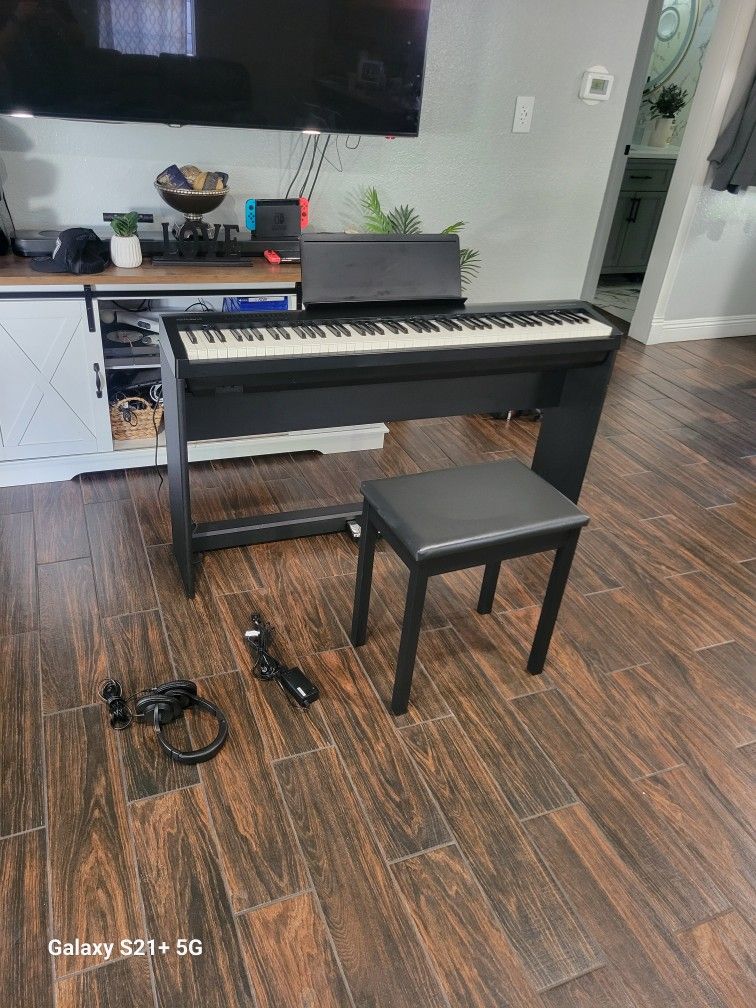 Roland Piano