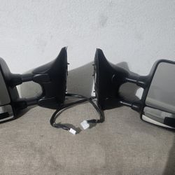 Nissan Titan Or Armada OEM Towing Mirrors