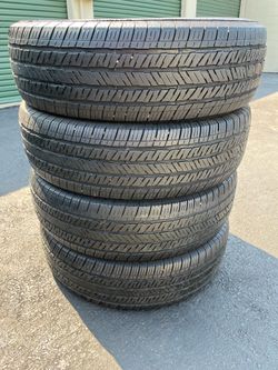(4) 255/70R18 Bridgestone Dueler A/T