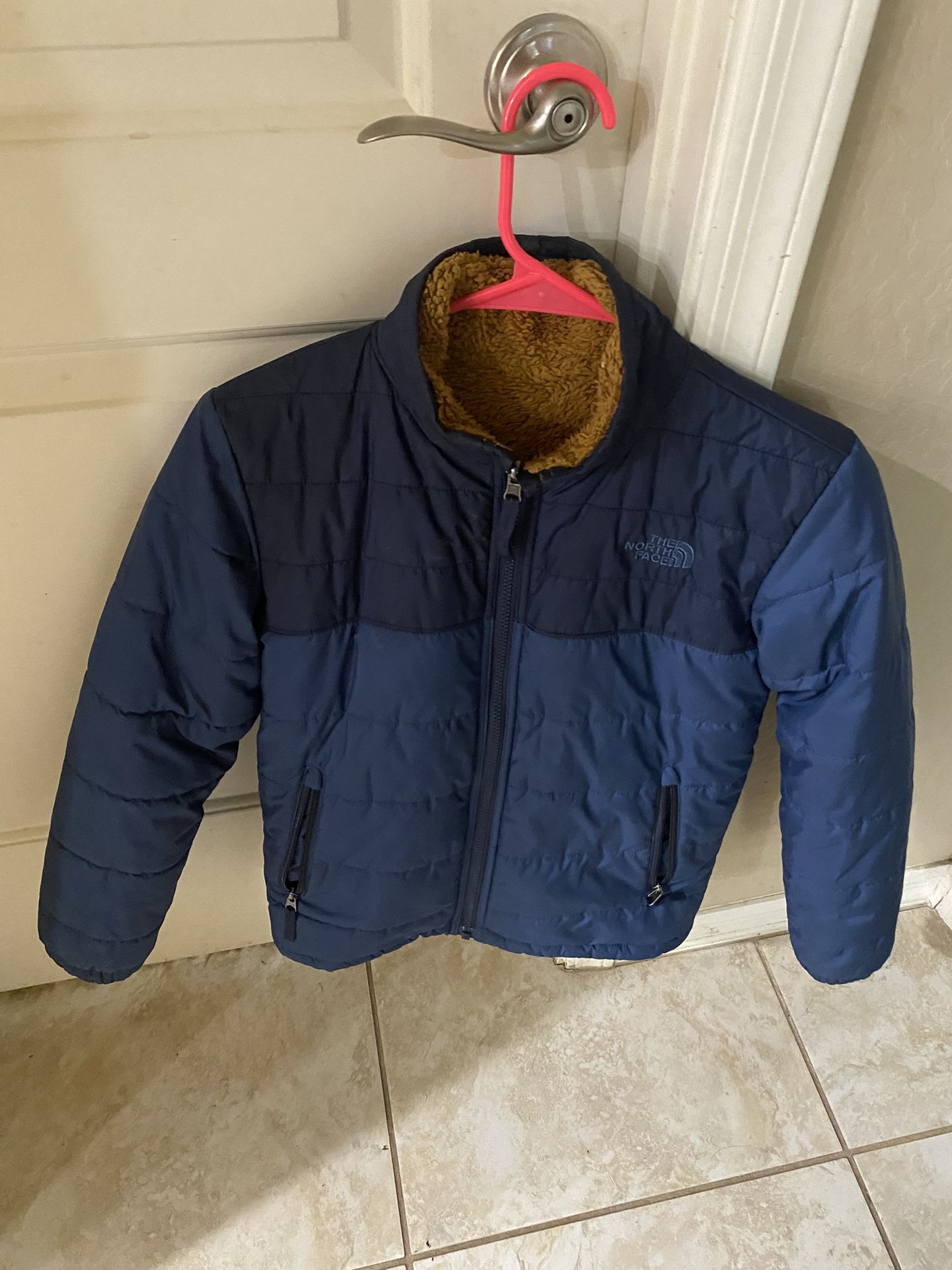 Boys Jacket North  Face. 10-12 Lined