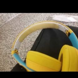 Beats Headphones Please Read Discription 