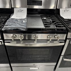 GE 30 Inches Wide Gas Range In Stainless Steel With Griddle 