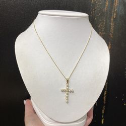 14k CHARM AND CROSS 
