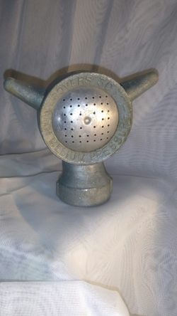 "THE BRADSON CO." Vintage Art Deco Aluminum Lawn Sprinkler Covers 30ft w Medium Pressure