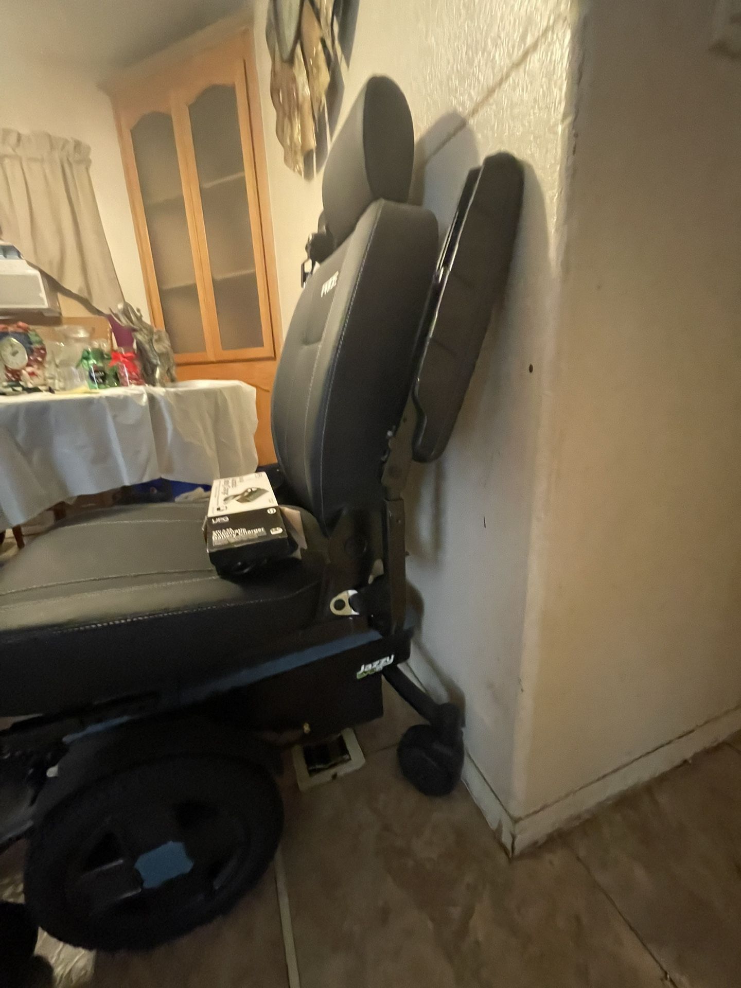 Pride Jazzy Evo Electric Wheelchair
