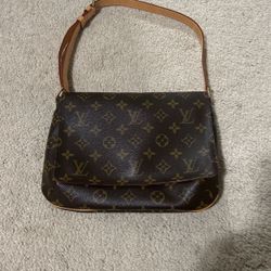 Authentic Louis Vuitton Bag - Like New