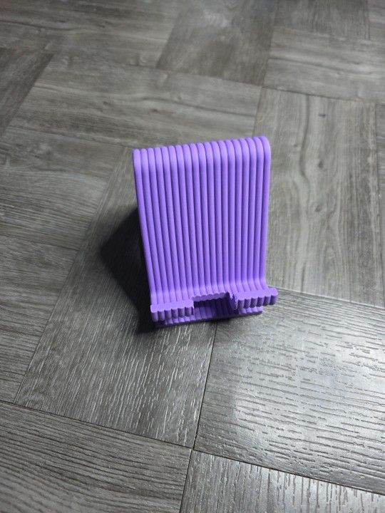 Universal Phone / Tablet Mount Stand Purple