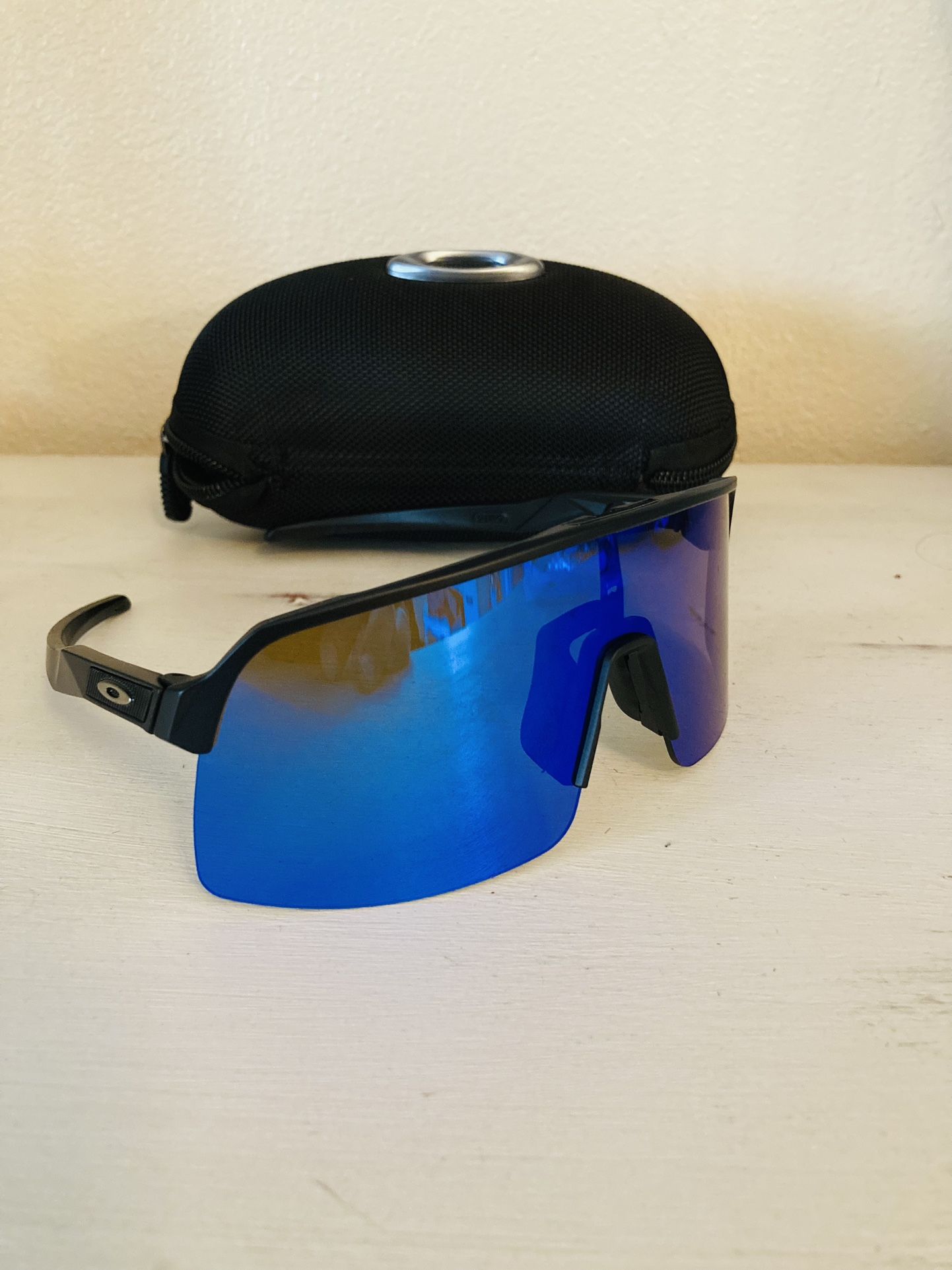 New Oakley Sutro Lite With Changeable Lenses