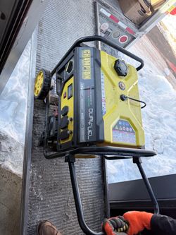 Champion Dual Fuel Portable Generator 4550W