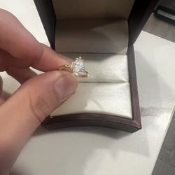 Engagement Diamond Ring