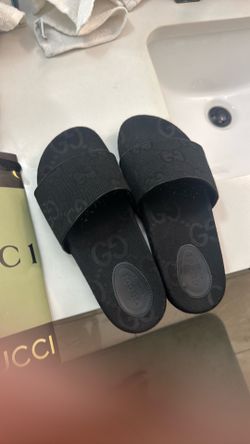 Designer slides Gucci
