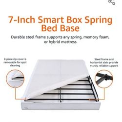 Metal Mattress Foundation - Queen 