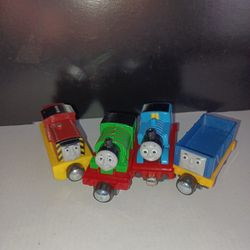 4 Small Thomas And Friends Trains, 2013