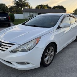 2011 Hyundai sonata limited 