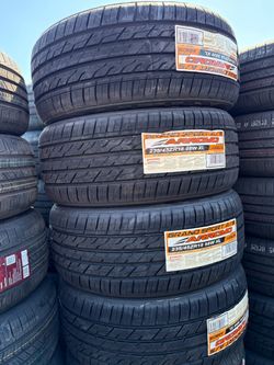 235/45/18 Arroyo Tires nueva. Con 50.000 millas de garantía