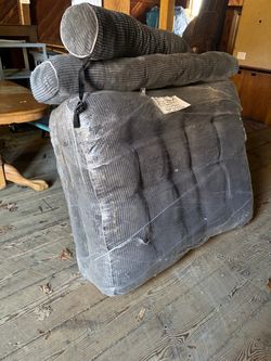 Free Frameless bed/couch