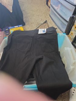 Woman's Capris