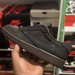 Jordan 1 Travis Scott