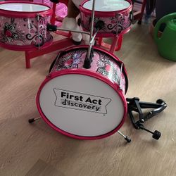 First act Drum Set 