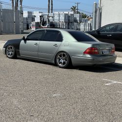 2001 Lexus LS 430