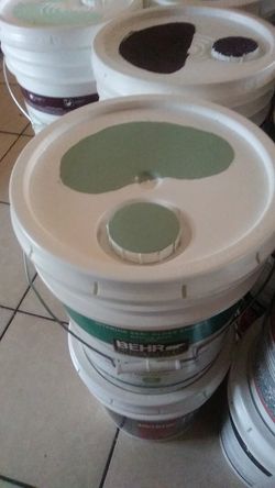Semi gloss paint