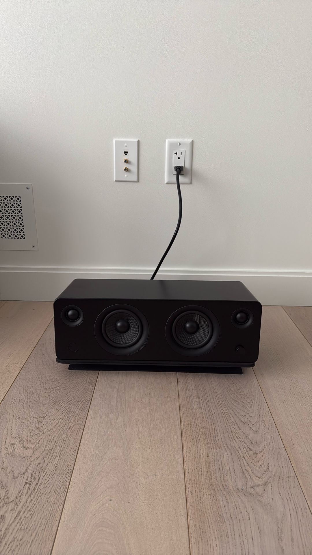 Kanto SYD Speaker