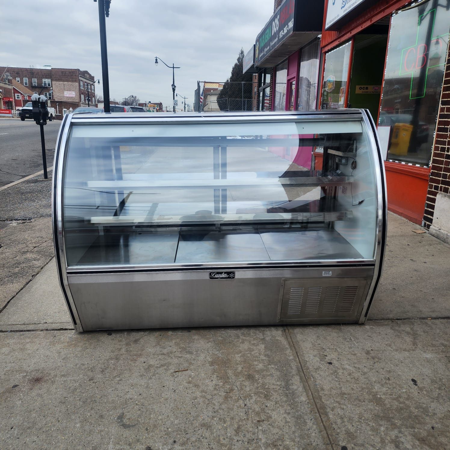 72 Leader Deli Case