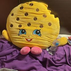 Giant Shopkin Cookie Stuffy 
