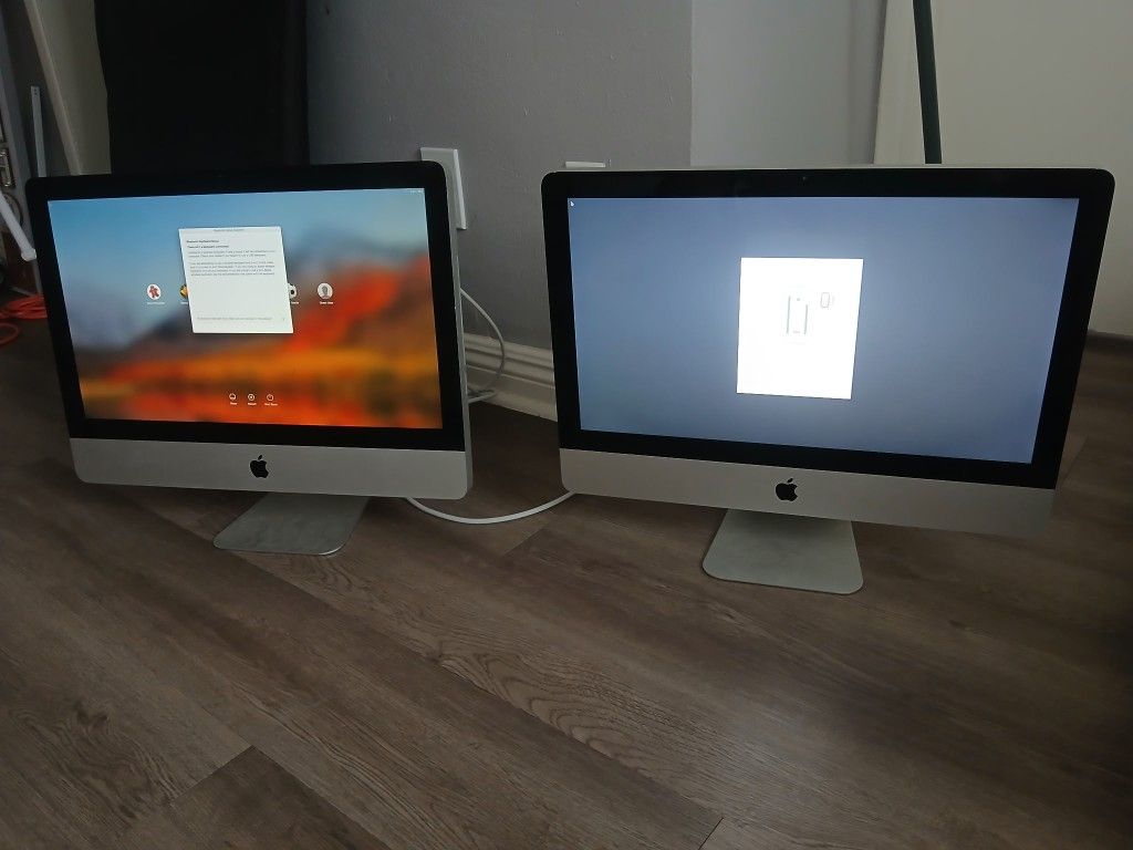 2 computers apple$40takesall Not free