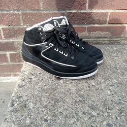 Jordan 2 Qf Black And White Size 10.5