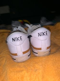 Nikes  shoes