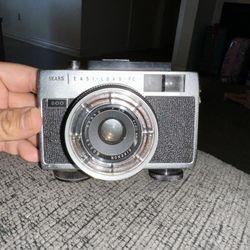 Sears Easi Load 600 Vintage Camera