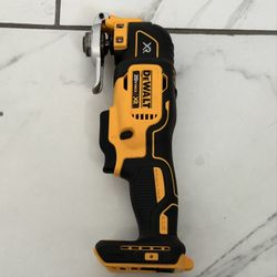 Dewalt 20v Max XR Multi Tool (Used)