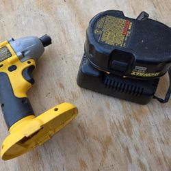 Dewalt Impact Wrench 1/4