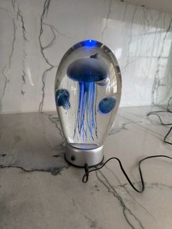 Quadruple jelly fish glow in dark glass with spinning stand