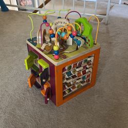 B Toys Zany Zoo Activity Cube