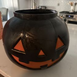 Giant Black Pumpkin 