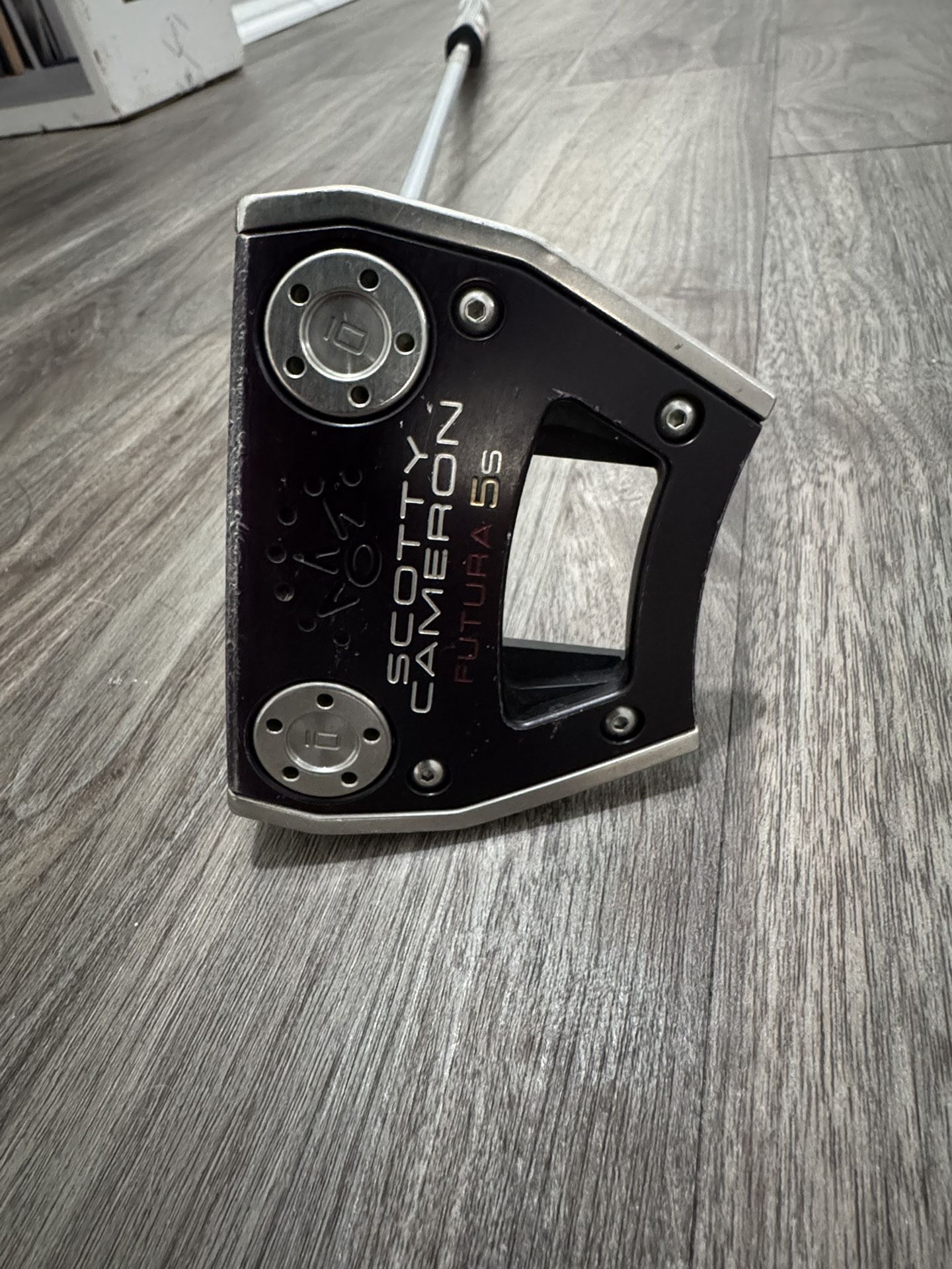 SCOTTYCAMERON FUTURA 5sSCOTTY CAMERON FUTURA 5S MOTO パター Futura 